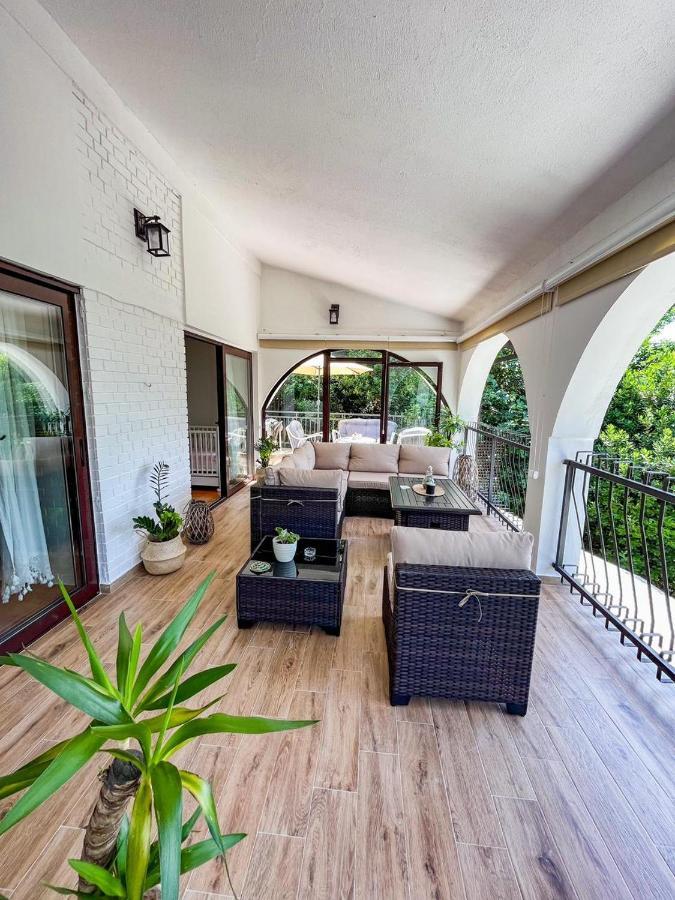 Aneta Apartments Risan Luaran gambar